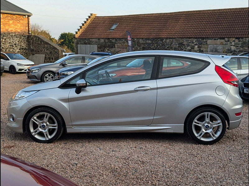 Ford Fiesta 1.6L ZETEC S Hatchback 3dr Petrol Manual Euro 5 (118 bhp) 3dr Manual 2024