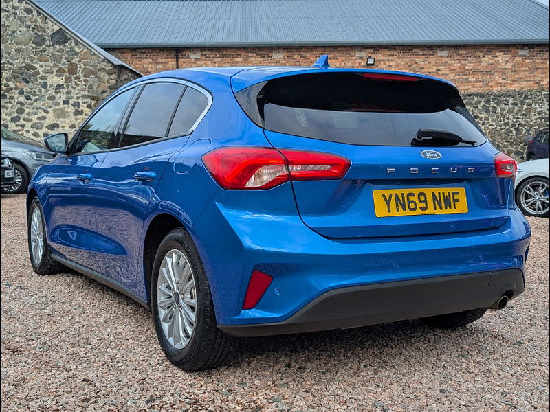 Ford Focus 1.0L Titanium Hatchback 5dr Petrol Manual Euro 6 (123 bhp) 5dr Manual 2025