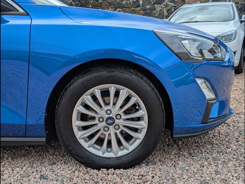 Ford Focus 1.0L Titanium Hatchback 5dr Petrol Manual Euro 6 (123 bhp) 5dr Manual 2025