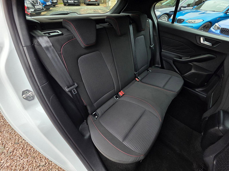 Ford Focus 1.5 EcoBlue ST-Line Hatchback 5dr Diesel Manual Euro 6 (s/s) (120 ps) 5dr Manual 2026