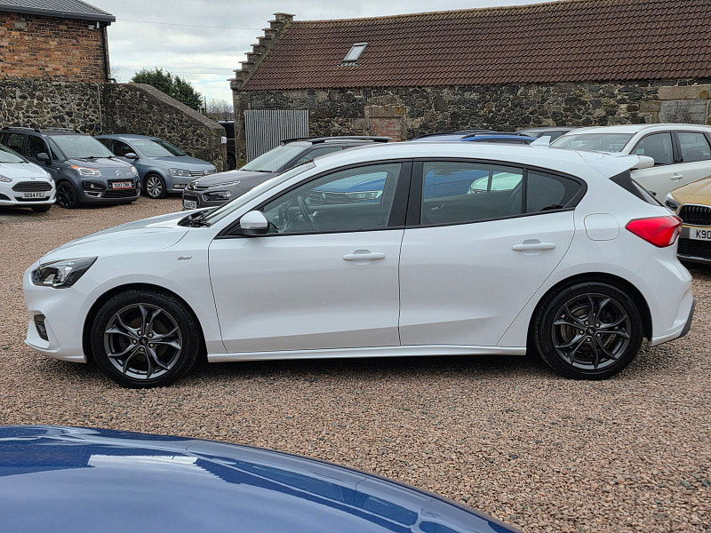Ford Focus 1.5 EcoBlue ST-Line Hatchback 5dr Diesel Manual Euro 6 (s/s) (120 ps) 5dr Manual 2026