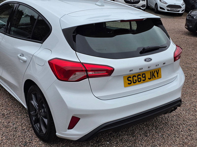 Ford Focus 1.5 EcoBlue ST-Line Hatchback 5dr Diesel Manual Euro 6 (s/s) (120 ps) 5dr Manual 2026