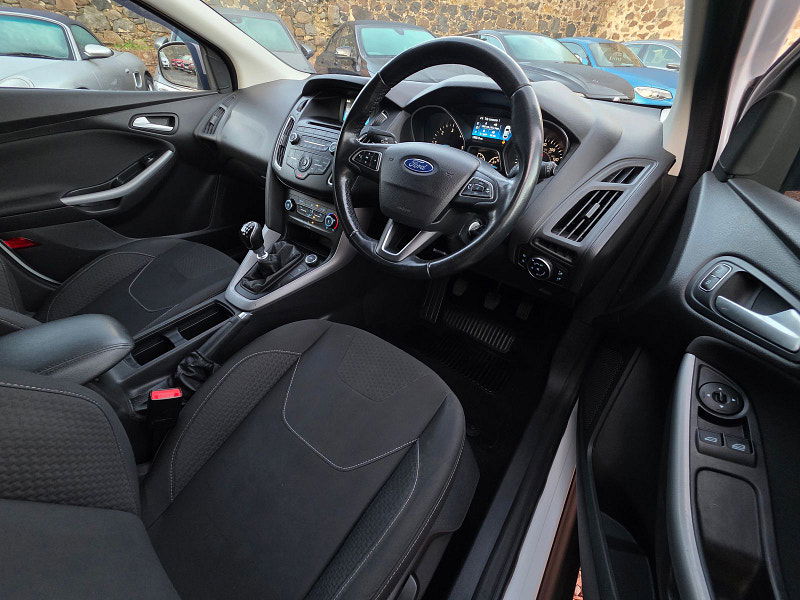 Ford Focus 1.6 TDCi Zetec Hatchback 5dr Diesel Manual Euro 5 (s/s) (115 ps) 5dr Manual 2025