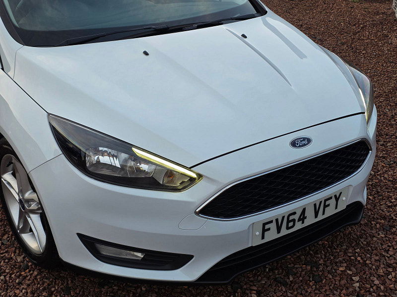 Ford Focus 1.6 TDCi Zetec Hatchback 5dr Diesel Manual Euro 5 (s/s) (115 ps) 5dr Manual 2025