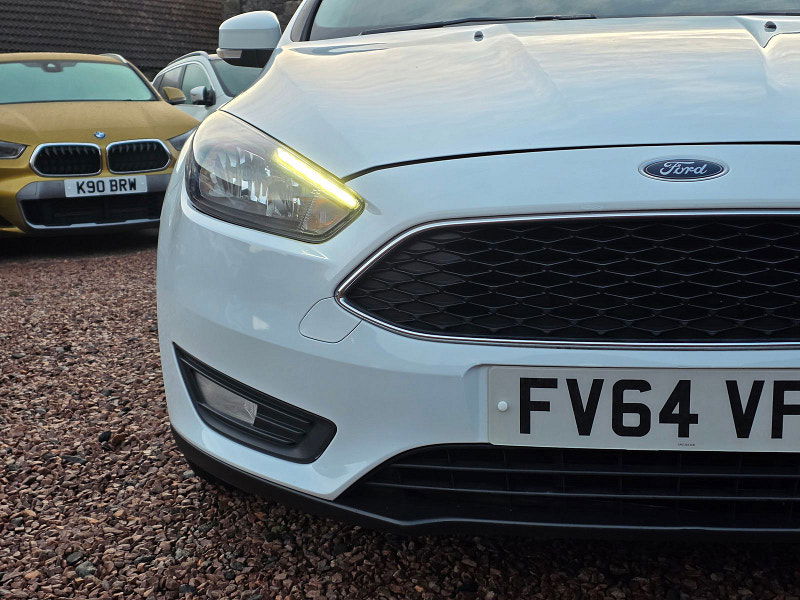 Ford Focus 1.6 TDCi Zetec Hatchback 5dr Diesel Manual Euro 5 (s/s) (115 ps) 5dr Manual 2025