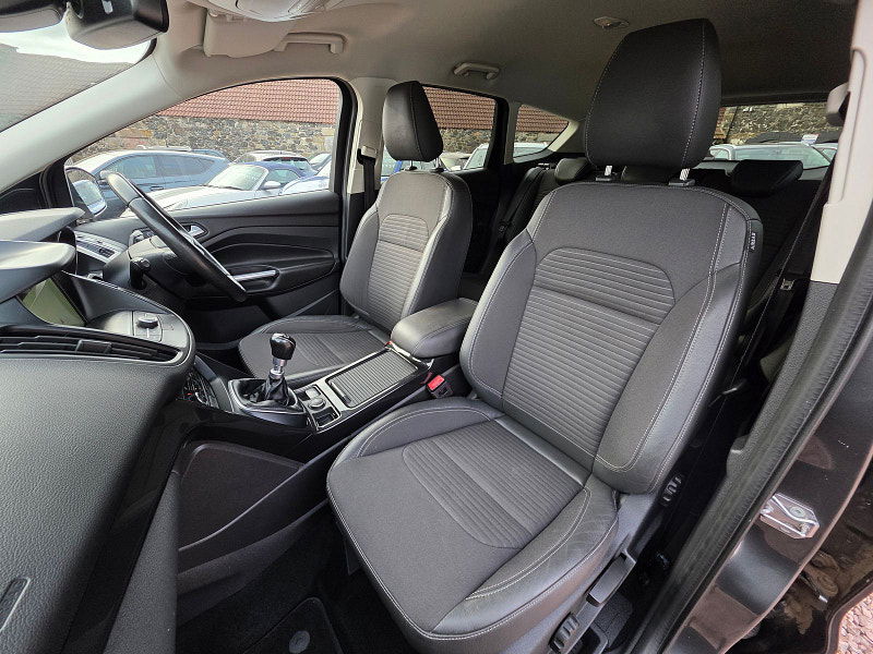 Ford Kuga 2.0L Titanium TDCi 4x4 SUV 5dr Diesel Manual Euro 6 (177 bhp) 5dr Manual 2025