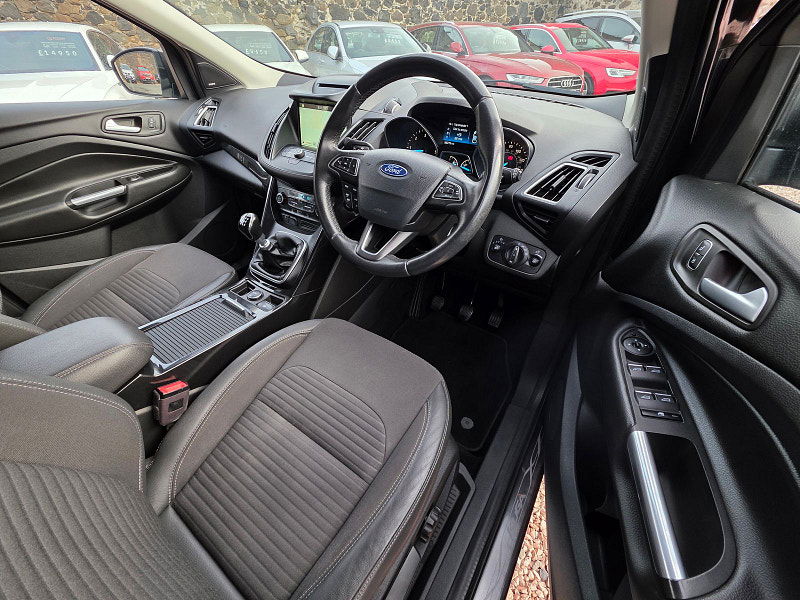 Ford Kuga 2.0L Titanium TDCi 4x4 SUV 5dr Diesel Manual Euro 6 (177 bhp) 5dr Manual 2025