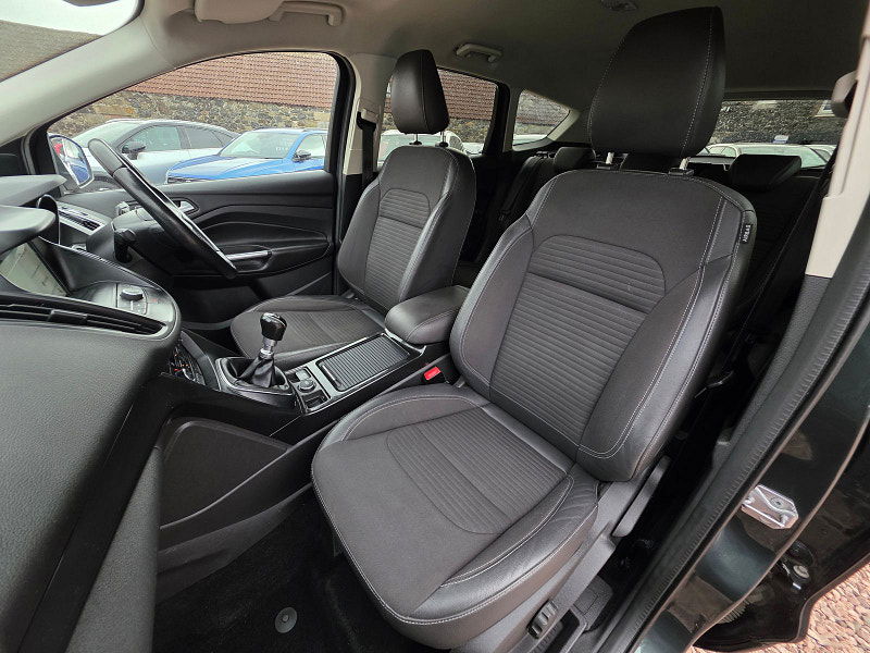 Ford Kuga 2.0L Titanium TDCI SUV 5dr Diesel Manual Euro 6 (148 bhp) 5dr Manual 2025