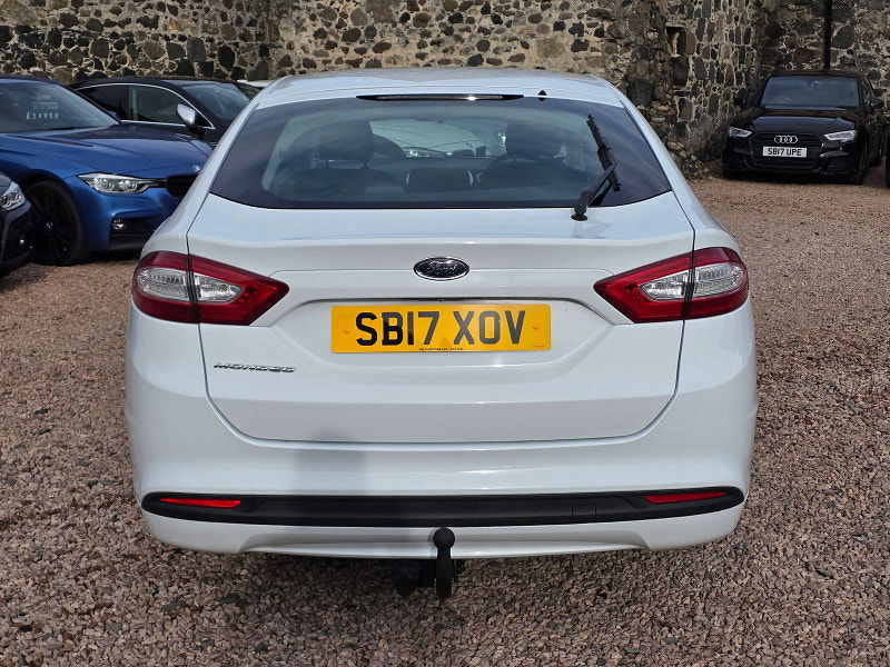 Ford Mondeo 2.0L Zetec Econetic TDCI Hatchback 5dr Diesel Manual Euro 6 (148 bhp) 5dr Manual 2025