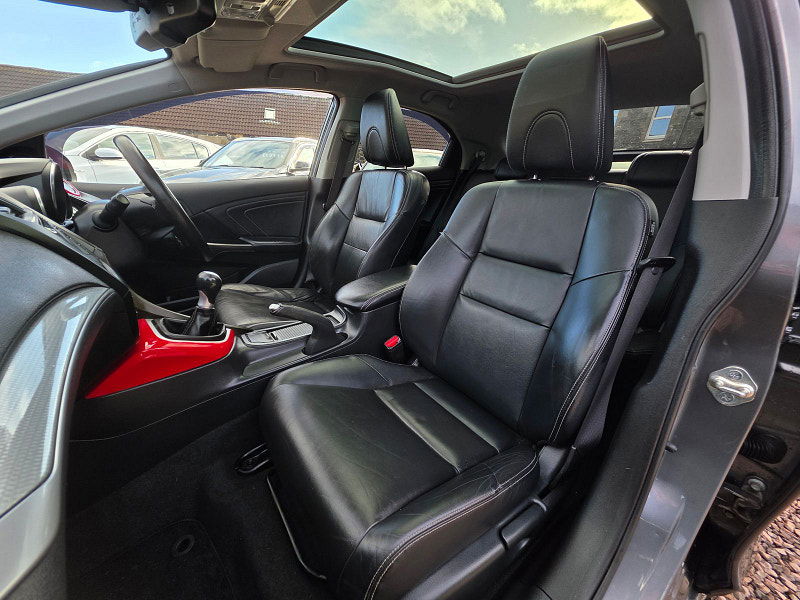 Honda Civic 1.6 i-DTEC SR Hatchback 5dr Diesel Manual Euro 5 (s/s) (120 ps) 5dr Manual 2025