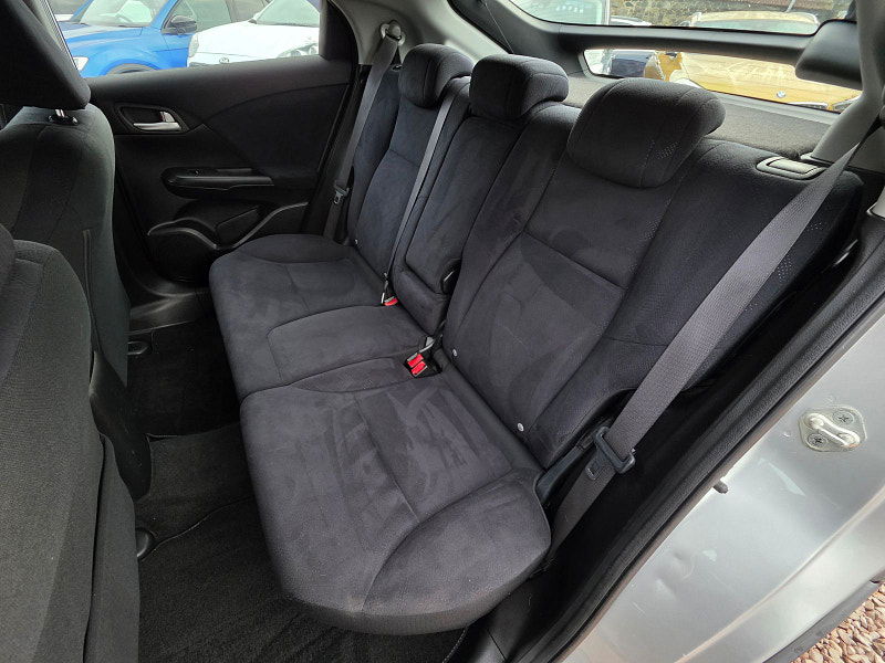 Honda Civic 2.2L i-DTec ES-T Hatchback 5dr Diesel Manual Euro 5 (148 bhp) 5dr Manual 2025