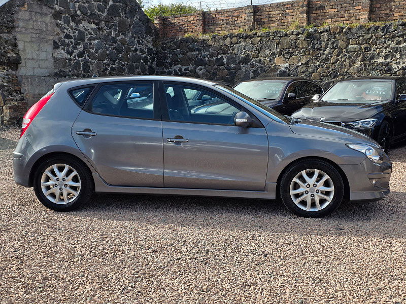 Hyundai I30 1.4L I30 Comfort Hatchback 5dr Petrol Manual Euro 5 (107 bhp) 5dr Manual 2025
