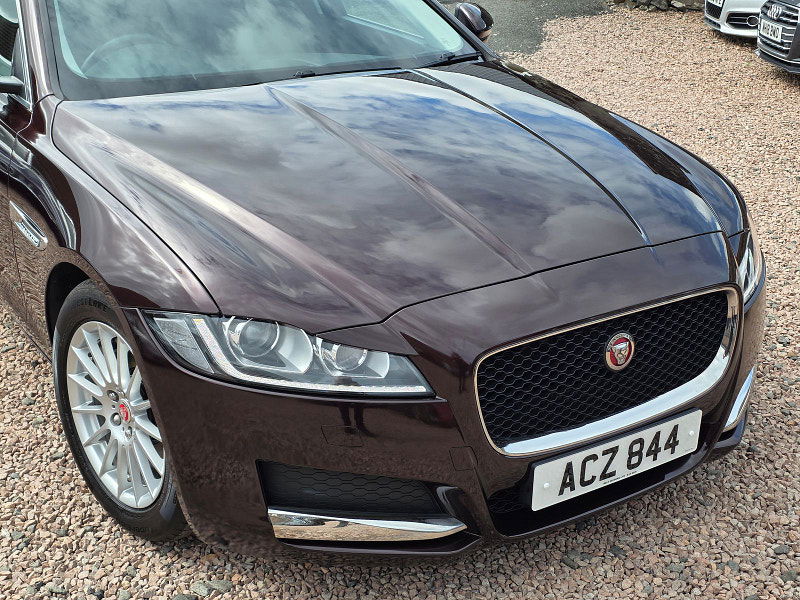 Jaguar XF 2.0L Prestige D Auto Saloon 4dr Diesel Automatic Euro 6 (161 bhp) 4dr Automatic 2025
