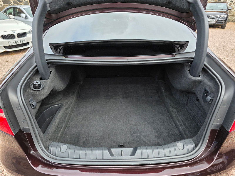 Jaguar XF 2.0L Prestige D Auto Saloon 4dr Diesel Automatic Euro 6 (161 bhp) 4dr Automatic 2025