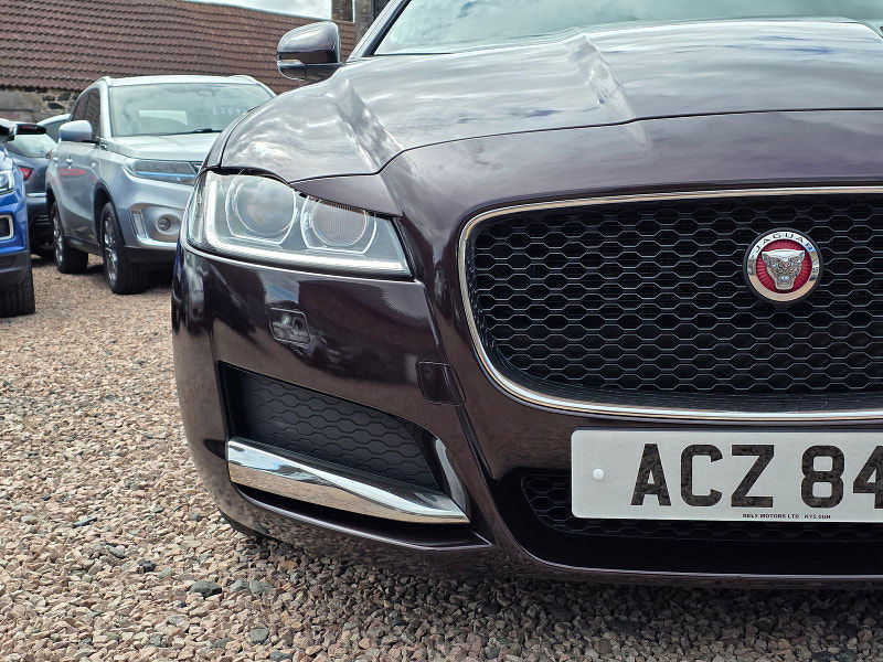 Jaguar XF 2.0L Prestige D Auto Saloon 4dr Diesel Automatic Euro 6 (161 bhp) 4dr Automatic 2025