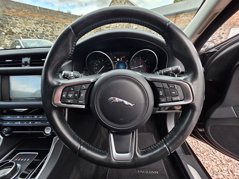 Jaguar XF 2.0L Prestige D Auto Saloon 4dr Diesel Automatic Euro 6 (161 bhp) 4dr Automatic 2025
