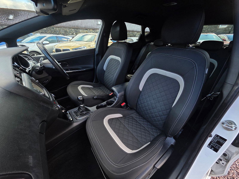 Kia Ceed 1.6 CRDi GT-Line Hatchback 5dr Diesel Manual Euro 6 (s/s) (134 bhp) 5dr Manual 2026