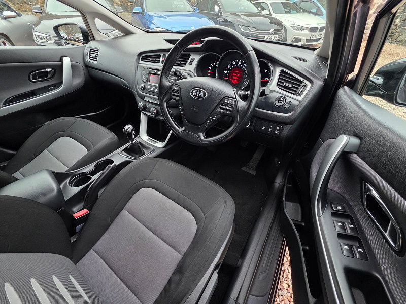 Kia Ceed 1.6L 2 EcoDynamics CRDi Estate 5dr Diesel Manual Euro 5 (126 bhp) 5dr Manual 2025