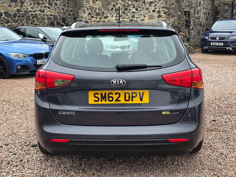 Kia Ceed 1.6L 2 EcoDynamics CRDi Estate 5dr Diesel Manual Euro 5 (126 bhp) 5dr Manual 2025