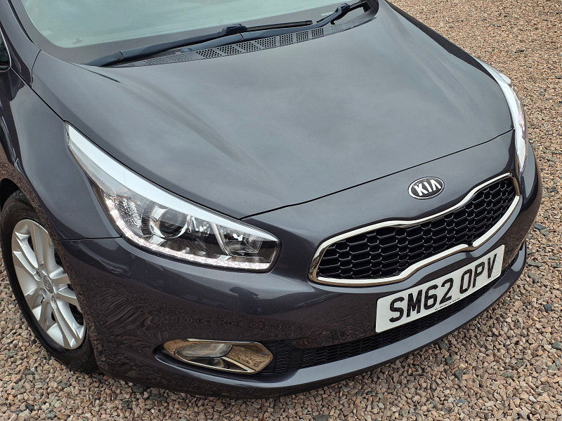 Kia Ceed 1.6L 2 EcoDynamics CRDi Estate 5dr Diesel Manual Euro 5 (126 bhp) 5dr Manual 2025