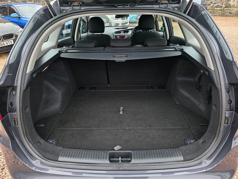 Kia Ceed 1.6L 2 EcoDynamics CRDi Estate 5dr Diesel Manual Euro 5 (126 bhp) 5dr Manual 2025