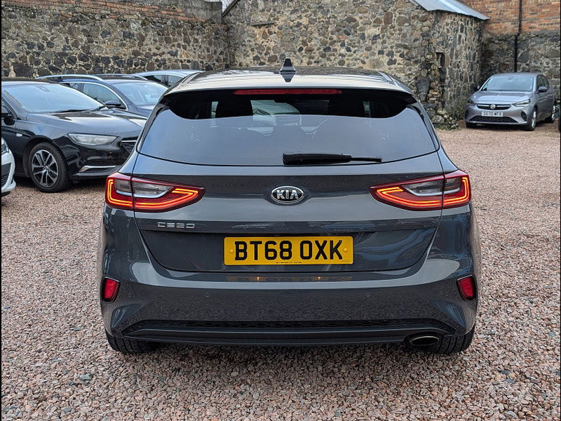 Kia Ceed 1.6L CRDI 3 ISG Hatchback 5dr Diesel Manual Euro 6 (114 bhp) 5dr Manual 2025