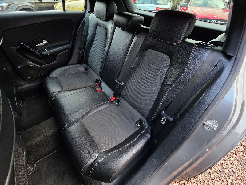 Mercedes-Benz A Class 1.3 A180 SE (Executive) Hatchback 5dr Petrol Manual Euro 6 (s/s) (136 ps) 5dr Manual 2026