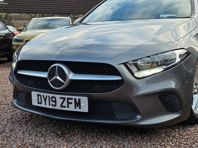 Mercedes-Benz A Class 1.3 A180 SE (Executive) Hatchback 5dr Petrol Manual Euro 6 (s/s) (136 ps) 5dr Manual 2026