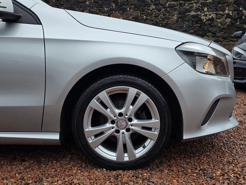 Mercedes-Benz A Class 1.5 A180d Sport Hatchback 5dr Diesel 7G-DCT Euro 6 (s/s) (109 ps) 5dr Automatic 2025