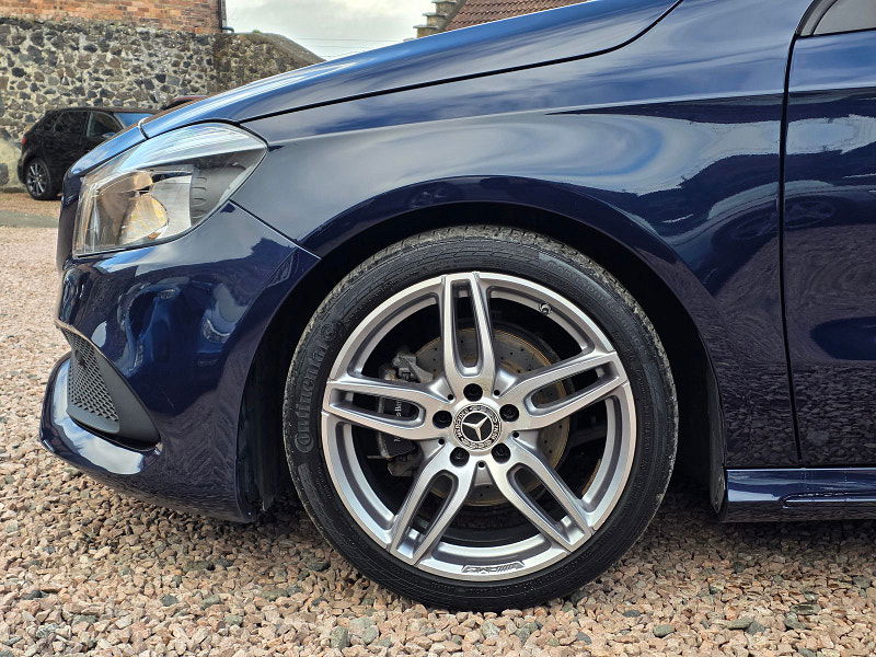 Mercedes-Benz A-CLASS 1.5L A 180 D AMG Line Auto Hatchback 5dr Diesel Automatic Euro 6 (107 bhp) 5dr Automatic 2025