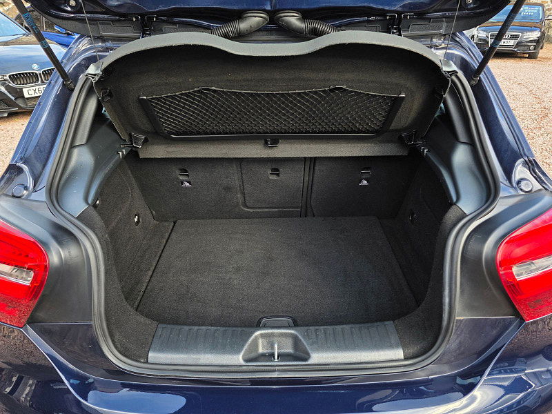 Mercedes-Benz A-CLASS 1.5L A 180 D AMG Line Auto Hatchback 5dr Diesel Automatic Euro 6 (107 bhp) 5dr Automatic 2025