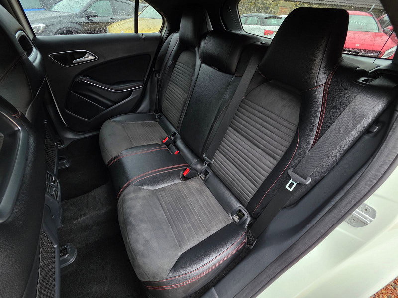 Mercedes-Benz A Class 2.1 A200d AMG Line Hatchback 5dr Diesel Manual Euro 6 (s/s) (136 ps) 5dr Manual 2026