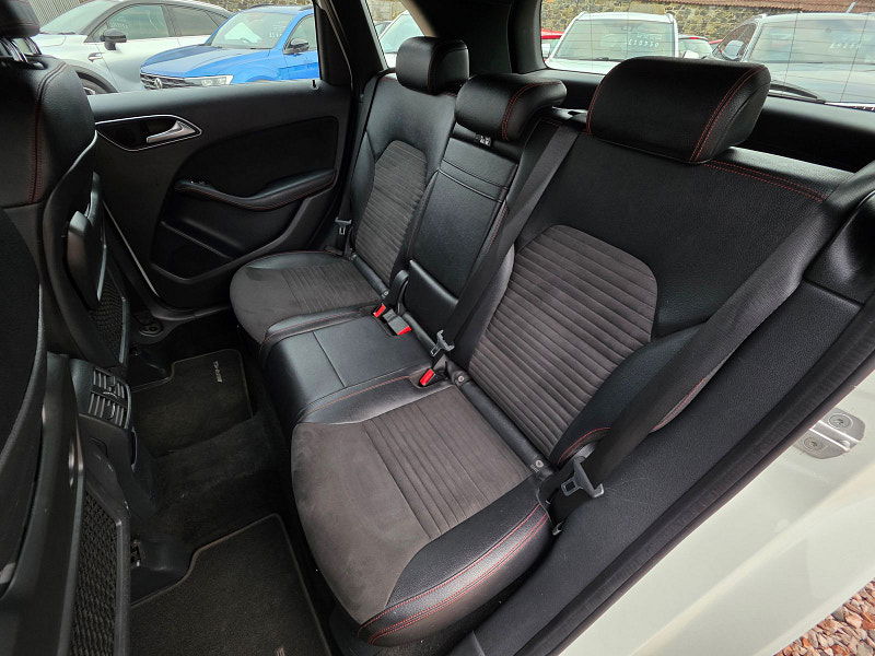 Mercedes-Benz B-Class 1.5L B 180 AMG Line D MPV 5dr Diesel Manual Euro 6 (107 bhp) 5dr Manual 2025