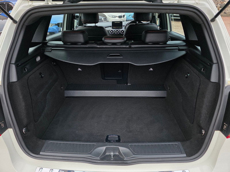 Mercedes-Benz B-Class 1.5L B 180 AMG Line D MPV 5dr Diesel Manual Euro 6 (107 bhp) 5dr Manual 2025