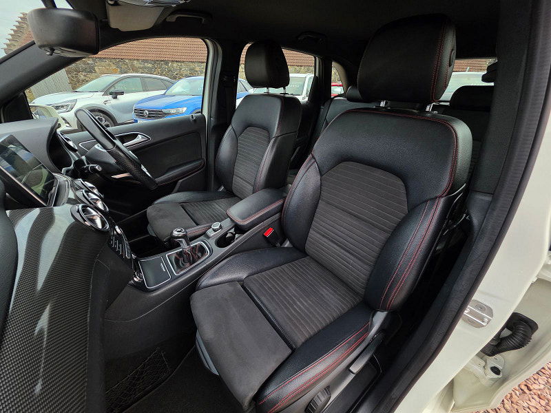 Mercedes-Benz B-Class 1.5L B 180 AMG Line D MPV 5dr Diesel Manual Euro 6 (107 bhp) 5dr Manual 2025