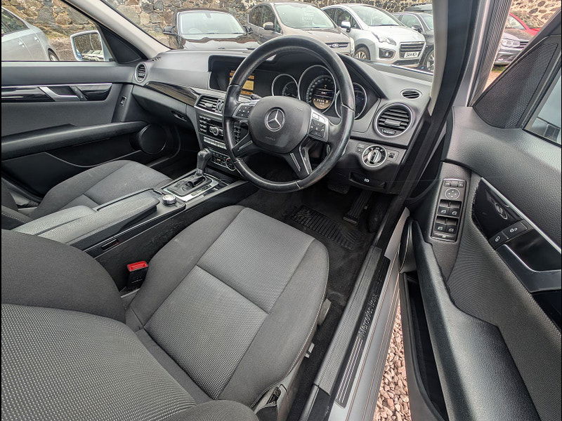 Mercedes-Benz C-Class 2.1L C220 SE CDi BlueEfficiency Auto Saloon 4dr Diesel Automatic Euro 5 (168 bhp) 4dr Automatic 2025