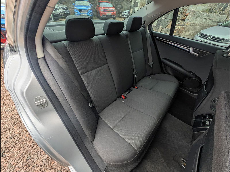 Mercedes-Benz C-Class 2.1L C220 SE CDi BlueEfficiency Auto Saloon 4dr Diesel Automatic Euro 5 (168 bhp) 4dr Automatic 2025