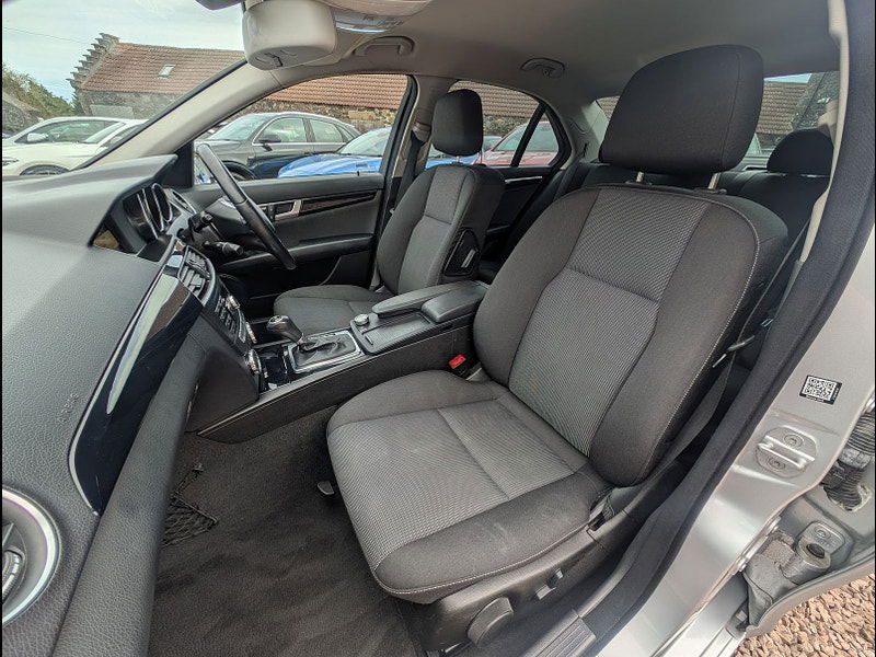 Mercedes-Benz C-Class 2.1L C220 SE CDi BlueEfficiency Auto Saloon 4dr Diesel Automatic Euro 5 (168 bhp) 4dr Automatic 2025