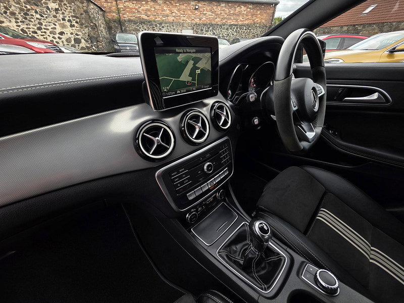 Mercedes-Benz CLA 2.1 CLA200d WhiteArt Coupe 4dr Diesel Manual Euro 6 (s/s) (136 ps) 4dr Manual 2026