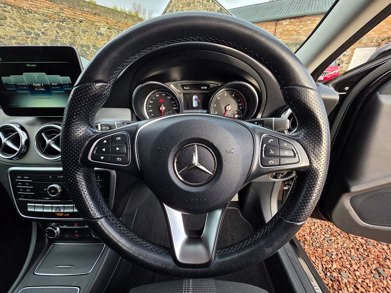 Mercedes-Benz GLA 1.6 GLA180 GPF Urban Edition SUV 5dr Petrol 7G-DCT Euro 6 (s/s) (122 ps) 5dr Automatic 2026