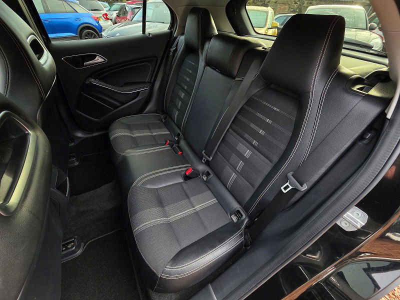 Mercedes-Benz GLA 1.6 GLA180 GPF Urban Edition SUV 5dr Petrol 7G-DCT Euro 6 (s/s) (122 ps) 5dr Automatic 2026