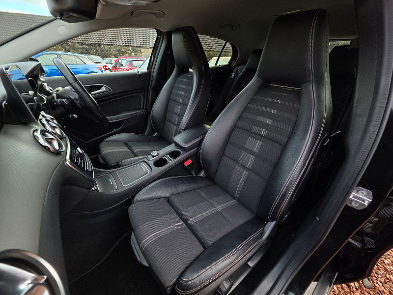 Mercedes-Benz GLA 1.6 GLA180 GPF Urban Edition SUV 5dr Petrol 7G-DCT Euro 6 (s/s) (122 ps) 5dr Automatic 2026