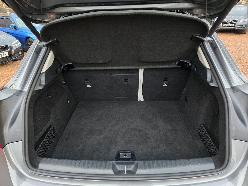 Mercedes-Benz GLA 2.1L 200 SE Executive D SUV 5dr Diesel Manual Euro 6 (134 bhp) 5dr Manual 2025