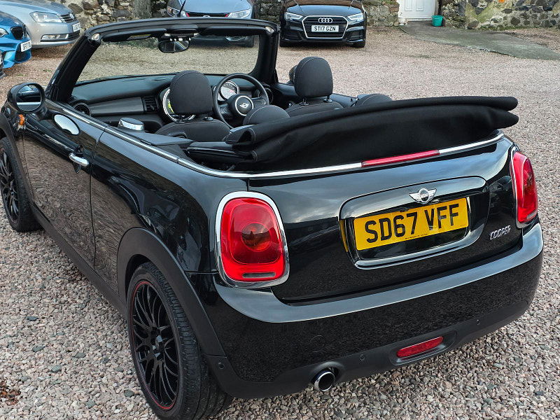 MINI Convertible 1.5 Cooper Convertible 2dr Petrol Manual Euro 6 (s/s) (136 ps) 2dr Manual 2025