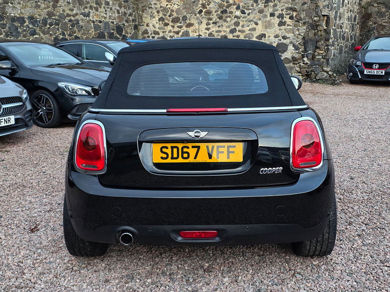MINI Convertible 1.5 Cooper Convertible 2dr Petrol Manual Euro 6 (s/s) (136 ps) 2dr Manual 2025