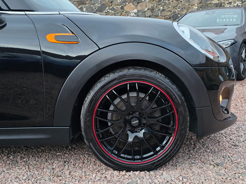 MINI Convertible 1.5 Cooper Convertible 2dr Petrol Manual Euro 6 (s/s) (136 ps) 2dr Manual 2025