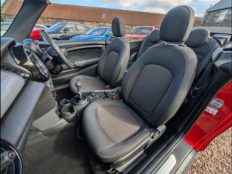 MINI Convertible 1.5L Cooper Convertible 2dr Petrol Manual Euro 6 (134 bhp) 2dr Manual 2025