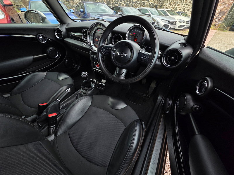 MINI Convertible 1.6 Cooper Convertible 2dr Petrol Manual Euro 6 (s/s) (122 ps) 2dr Manual 2026