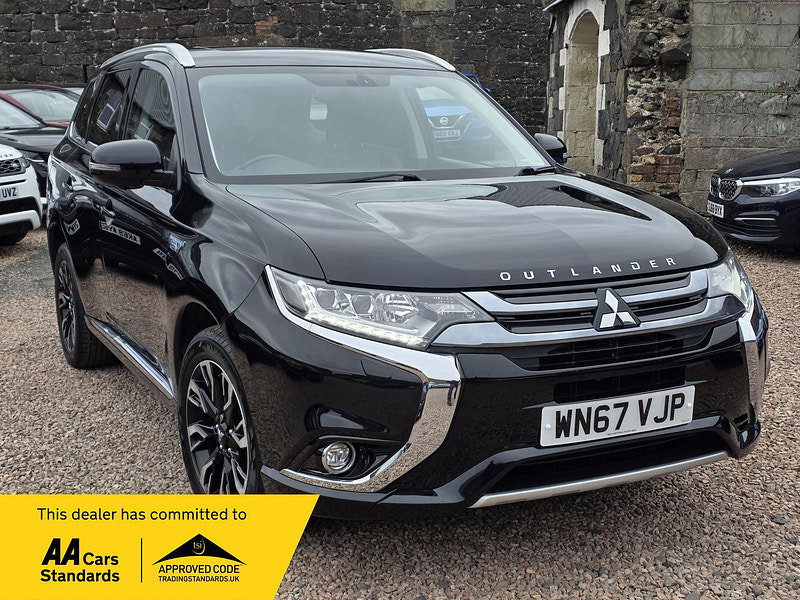 Mitsubishi Outlander 2.0h 12kWh 5h SUV 5dr Petrol Plug-in Hybrid CVT 4WD Euro 6 (s/s) (200 ps) 5dr Automatic 2026