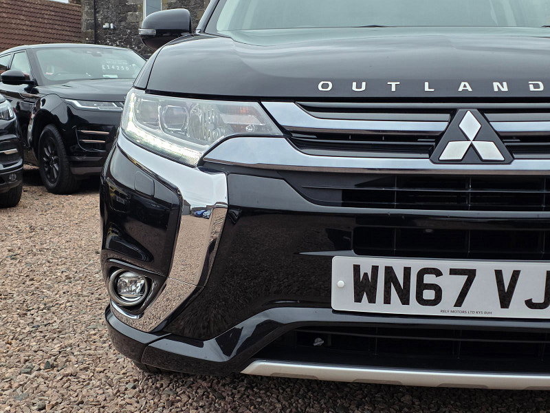 Mitsubishi Outlander 2.0h 12kWh 5h SUV 5dr Petrol Plug-in Hybrid CVT 4WD Euro 6 (s/s) (200 ps) 5dr Automatic 2026